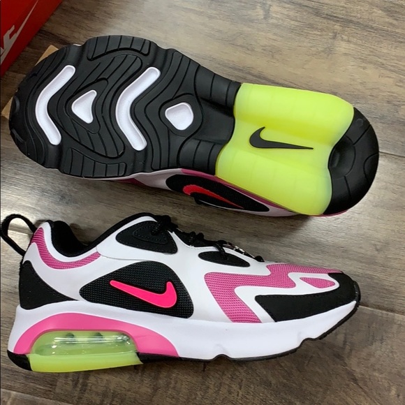 NIKE W AIR MAX 200 black/hyper pink - Picture 2 of 16